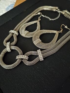 Silver Mesh Link Necklace and Teardrop Earrings Set